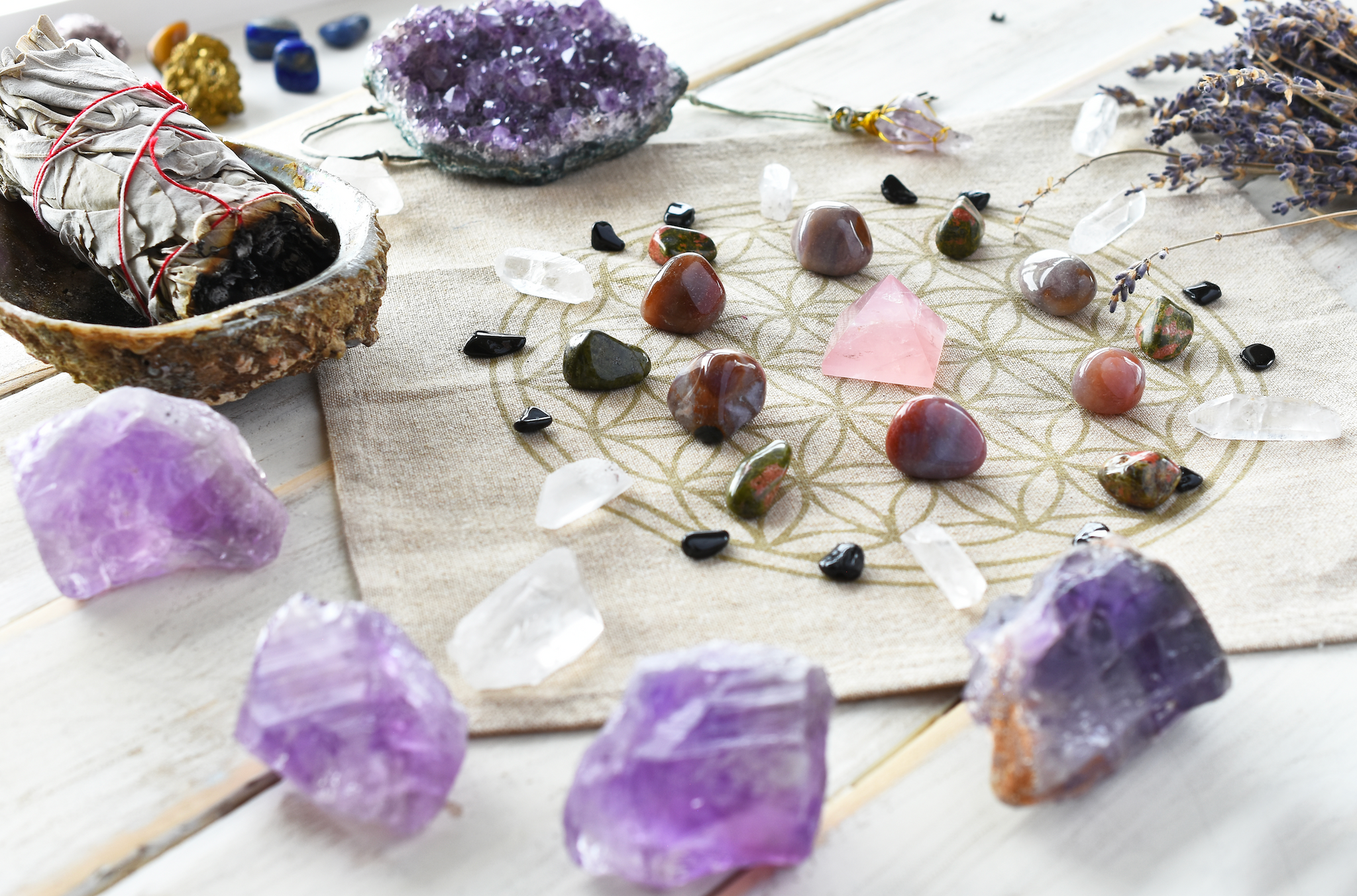 NEW MOON INTENTION SETTING WITH CRYSTAL GRIDS & SOUND BATH