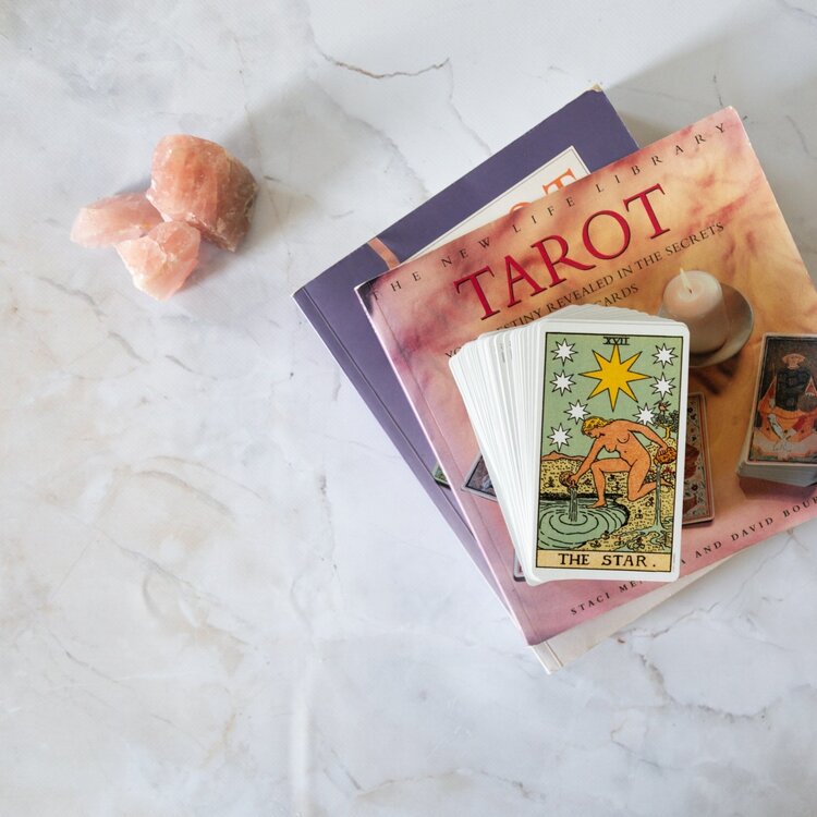Intuitive Healing + Energy / Tarot Card Reading